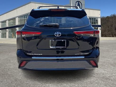 Used 2023 Toyota Highlander Limited AWD/4WD image 5