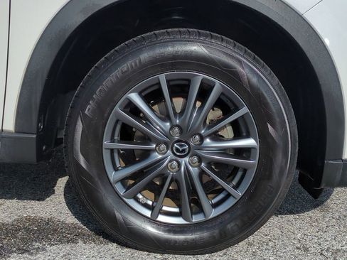 Used 2020 MAZDA CX-5 Touring image 11