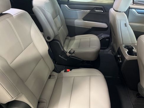 Used 2026 GMC Acadia Elevation w/ Black Edition image 14