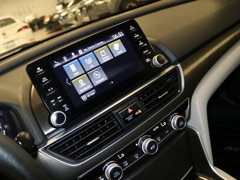 Used 2022 Honda Accord LX image 33