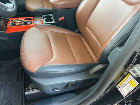 Used 2023 Ford Maverick Lariat w/ Lariat Luxury Package AWD/4WD image 7