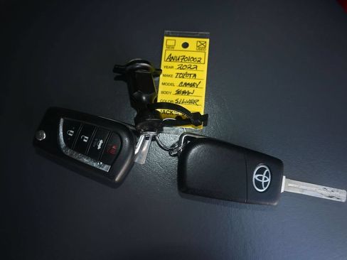 Used 2022 Toyota Camry SE FWD image 28