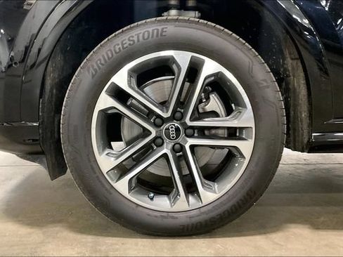 Used 2025 Audi Q5 Premium Plus w/ Premium Plus AWD/4WD image 9
