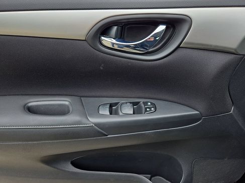 Used 2017 Nissan Sentra S w/ Protection Package FWD image 13