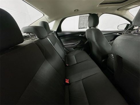Used 2018 Ford Focus SEL image 27