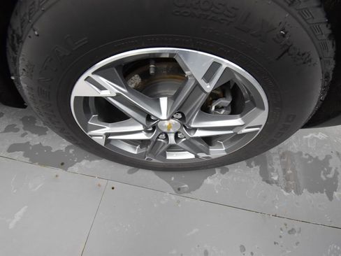 Used 2023 Chevrolet Blazer LT image 9