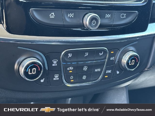 Used 2021 Chevrolet Traverse LT FWD image 19