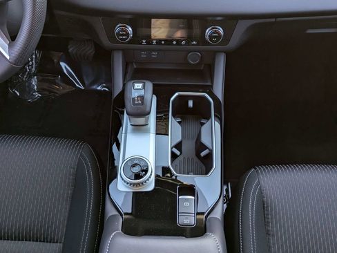 New 2026 Mitsubishi Outlander ES image 19