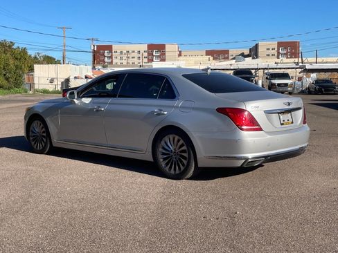 Used 2017 Genesis G90 3.3T Premium image 5