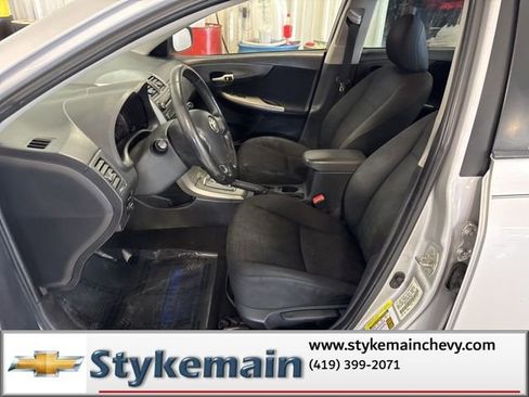 Used 2010 Toyota Corolla S image 24