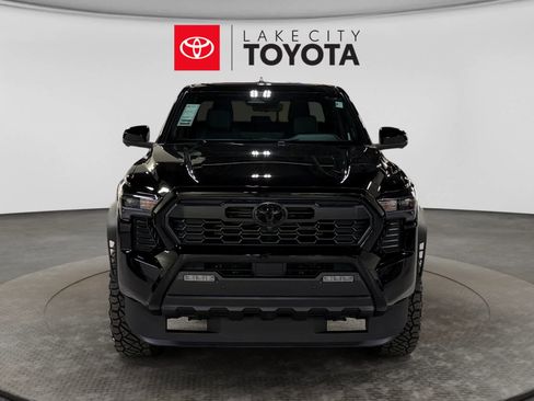 Used 2026 Toyota Tacoma TRD Off-Road w/ TRD Off Road Premium Package AWD/4WD image 14
