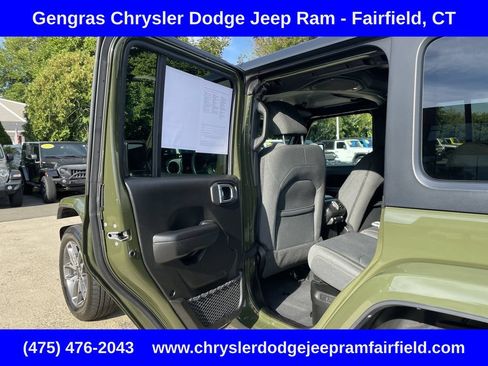 Used 2024 Jeep Wrangler Unlimited AWD/4WD image 21