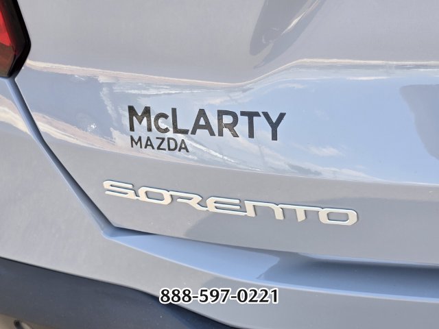 Used 2025 Kia Sorento SX FWD image 16