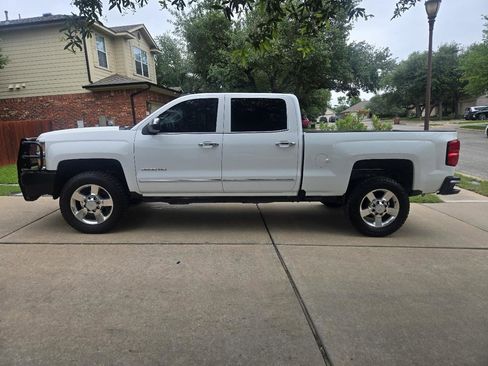 Used 2016 Chevrolet Silverado 2500 LTZ w/ LTZ Plus Package AWD/4WD image 4