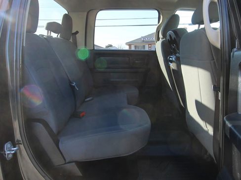 Used 2016 RAM 1500 Express w/ Popular Equipment Group AWD/4WD image 11