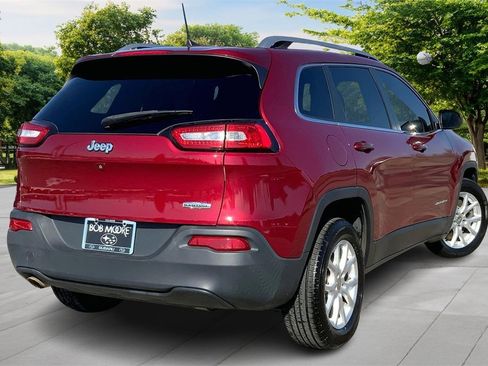 Used 2016 Jeep Cherokee Latitude w/ Comfort & Sound Group image 6