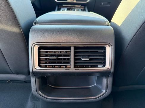 New 2026 Volkswagen Atlas Cross Sport SE FWD image 8