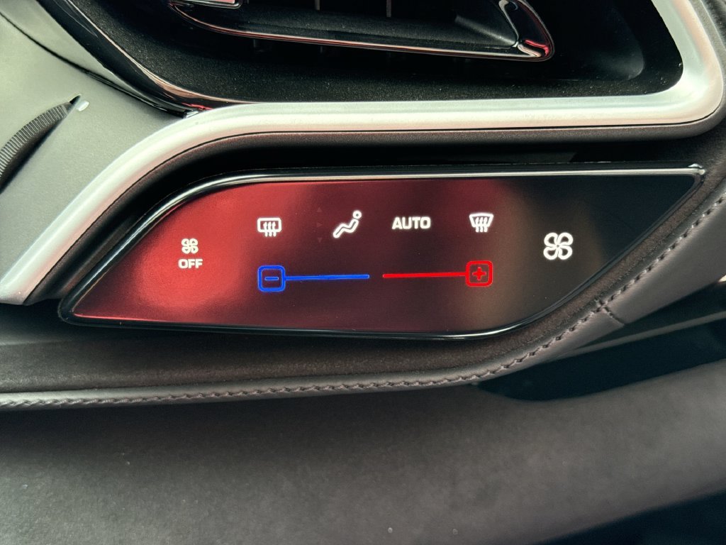 Used 2024 Ferrari 296 GTS RWD image 19