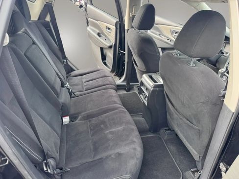 Used 2018 Nissan Murano SV AWD/4WD image 15