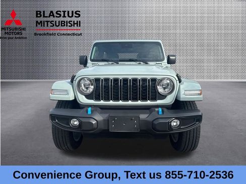 Used 2024 Jeep Wrangler Unlimited w/ Convenience Group AWD/4WD image 21