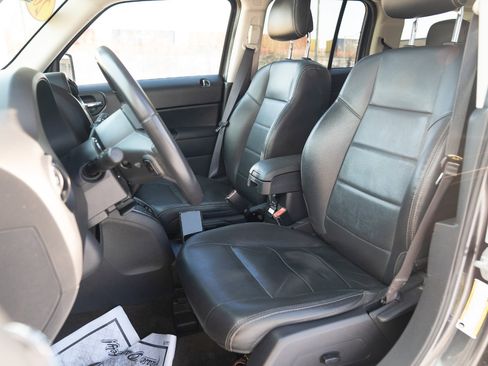 Used 2017 Jeep Patriot High Altitude image 20