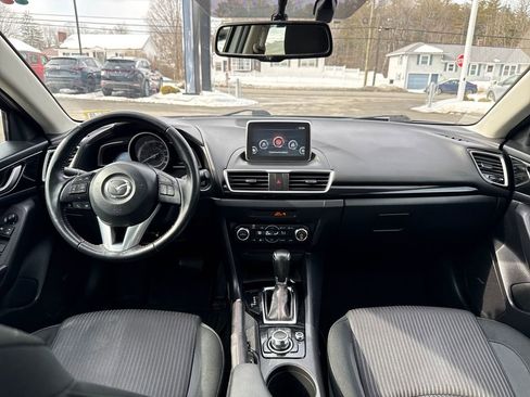 Used 2016 MAZDA MAZDA3 i Touring w/ Popular Equipment Package image 14