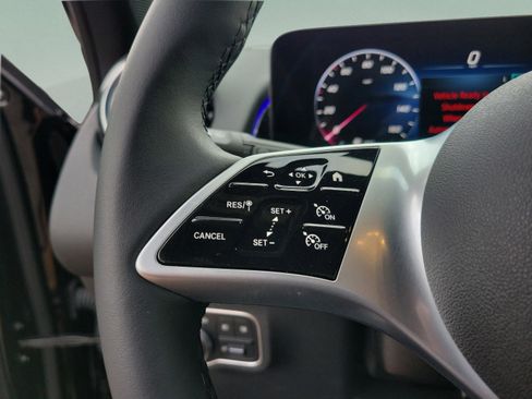 Certified 2025 Mercedes-Benz GLB 250 GLB 250 image 29