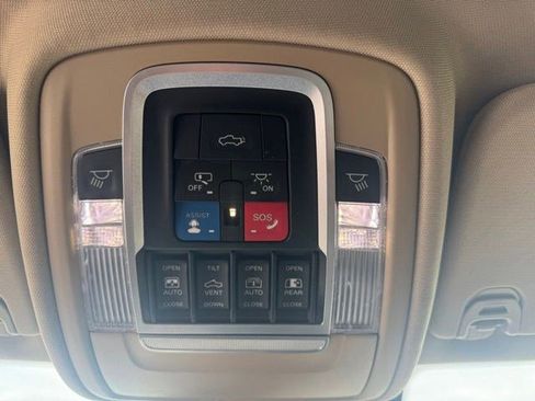 Used 2021 RAM 1500 Limited AWD/4WD image 25