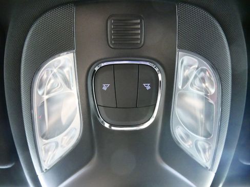 Used 2024 Jeep Compass Sport image 48