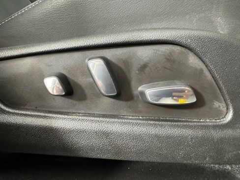 Used 2024 Cadillac XT6 Sport w/ LPO, ONYX Package image 39