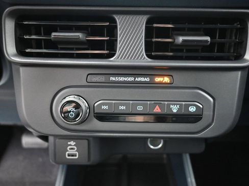 New 2025 Ford Maverick XL w/ Equipment Group 102A image 9