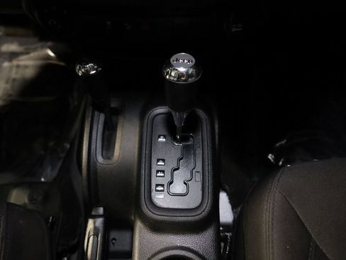 Used 2014 Jeep Wrangler Unlimited Sport w/ Quick Order Package 24S AWD/4WD image 23
