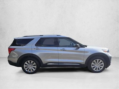 Used 2020 Ford Explorer Limited image 4