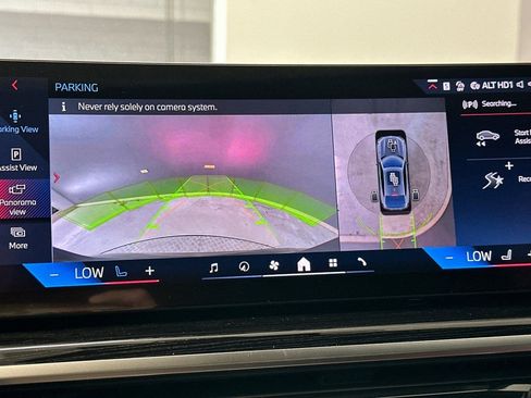 New 2026 BMW X6 M60i w/ Parking Assistance Package image 24