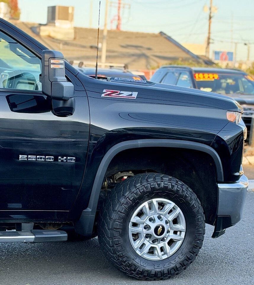 Used 2023 Chevrolet Silverado 2500 LT w/ Convenience Package AWD/4WD image 22