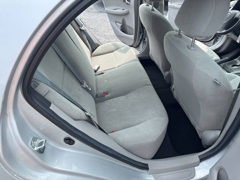 Used 2013 Toyota Corolla L FWD image 13