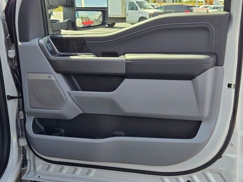 New 2026 Ford F350 XLT w/ XLT Premium Package image 4