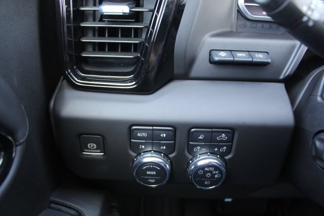 Used 2023 GMC Sierra 1500 AT4X AWD/4WD image 28