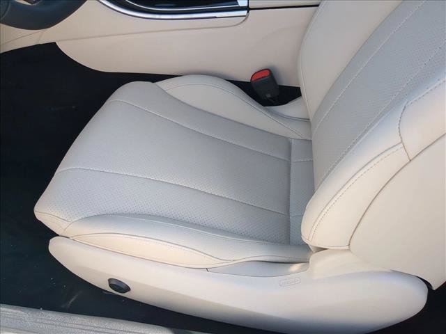 New 2027 Mercedes-Benz CLE 450 4MATIC Cabriolet image 4