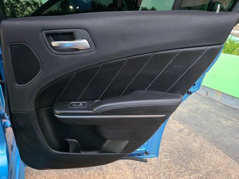 Used 2016 Dodge Charger R/T Scat Pack w/ Technology Group image 24