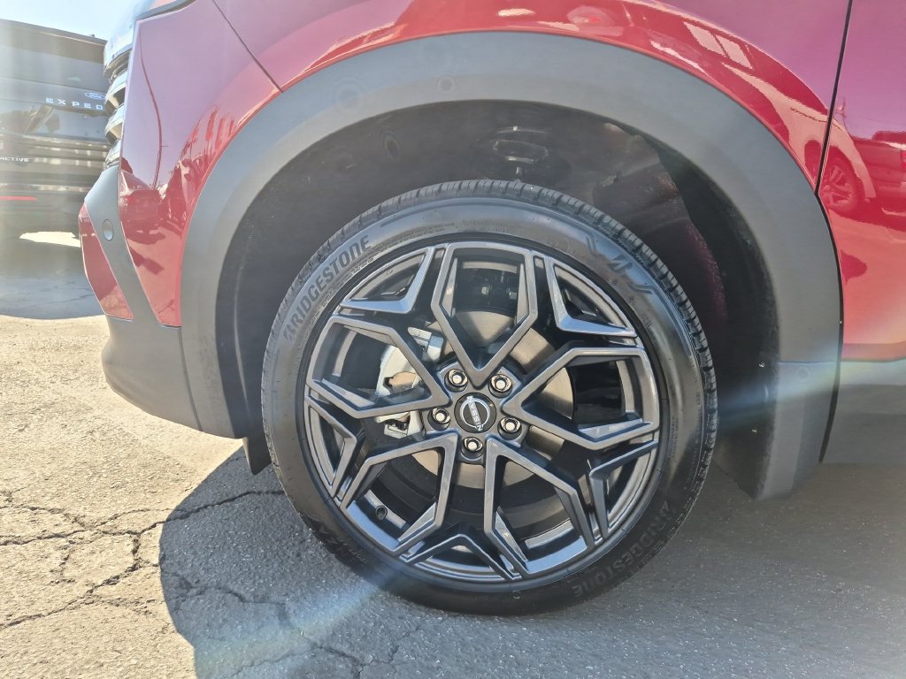 Certified 2026 Nissan Kicks SR w/ Cold Weather Package AWD/4WD image 11