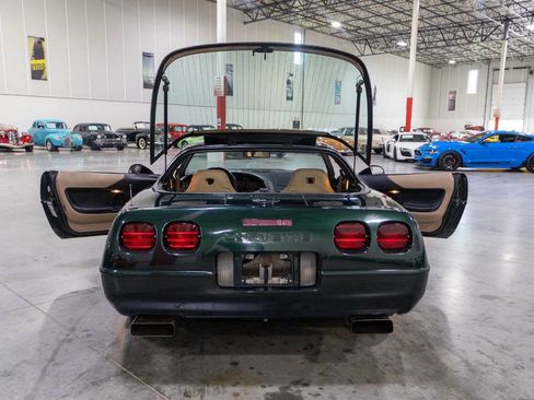 Used 1994 Chevrolet Corvette Coupe RWD image 34