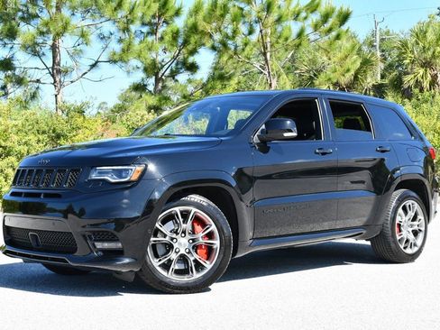 Used 2018 Jeep Grand Cherokee SRT AWD/4WD image 2