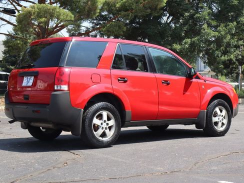 Used 2005 Saturn Vue 2WD w/ Sport Plus Pkg image 5