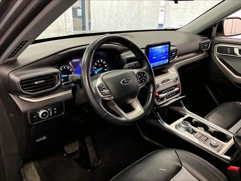 Certified 2023 Ford Explorer XLT w/ Equipment Group 202A image 12