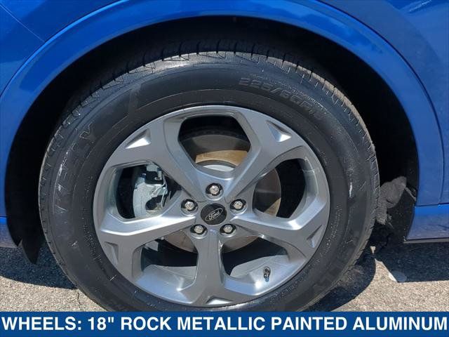 Certified 2023 Ford Escape ST-Line w/ Equipment Group 301A FWD image 9