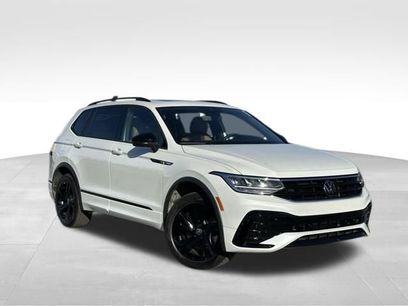 Used 2024 Volkswagen Tiguan SE R-Line