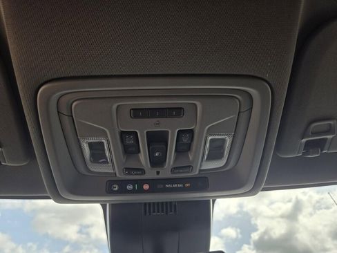 New 2026 GMC Sierra 1500 Denali w/ Denali Reserve Package image 17