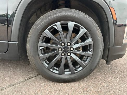 Used 2023 Chevrolet Traverse RS AWD/4WD image 42