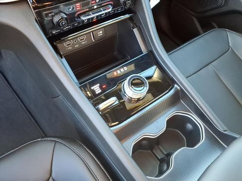 New 2025 Jeep Grand Cherokee Limited image 26